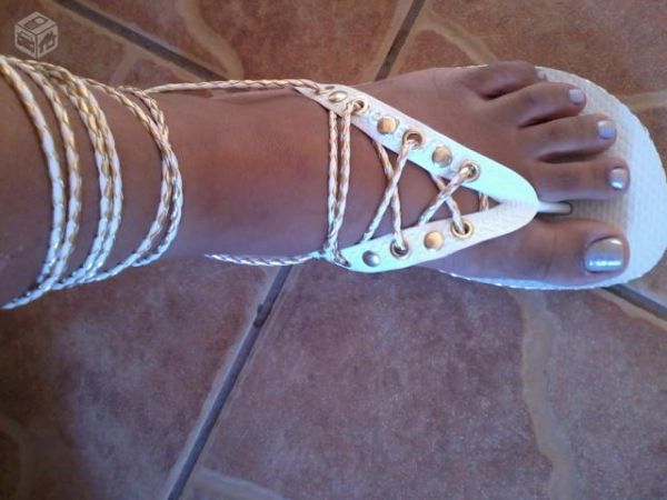 CHARME D' CHINELOS